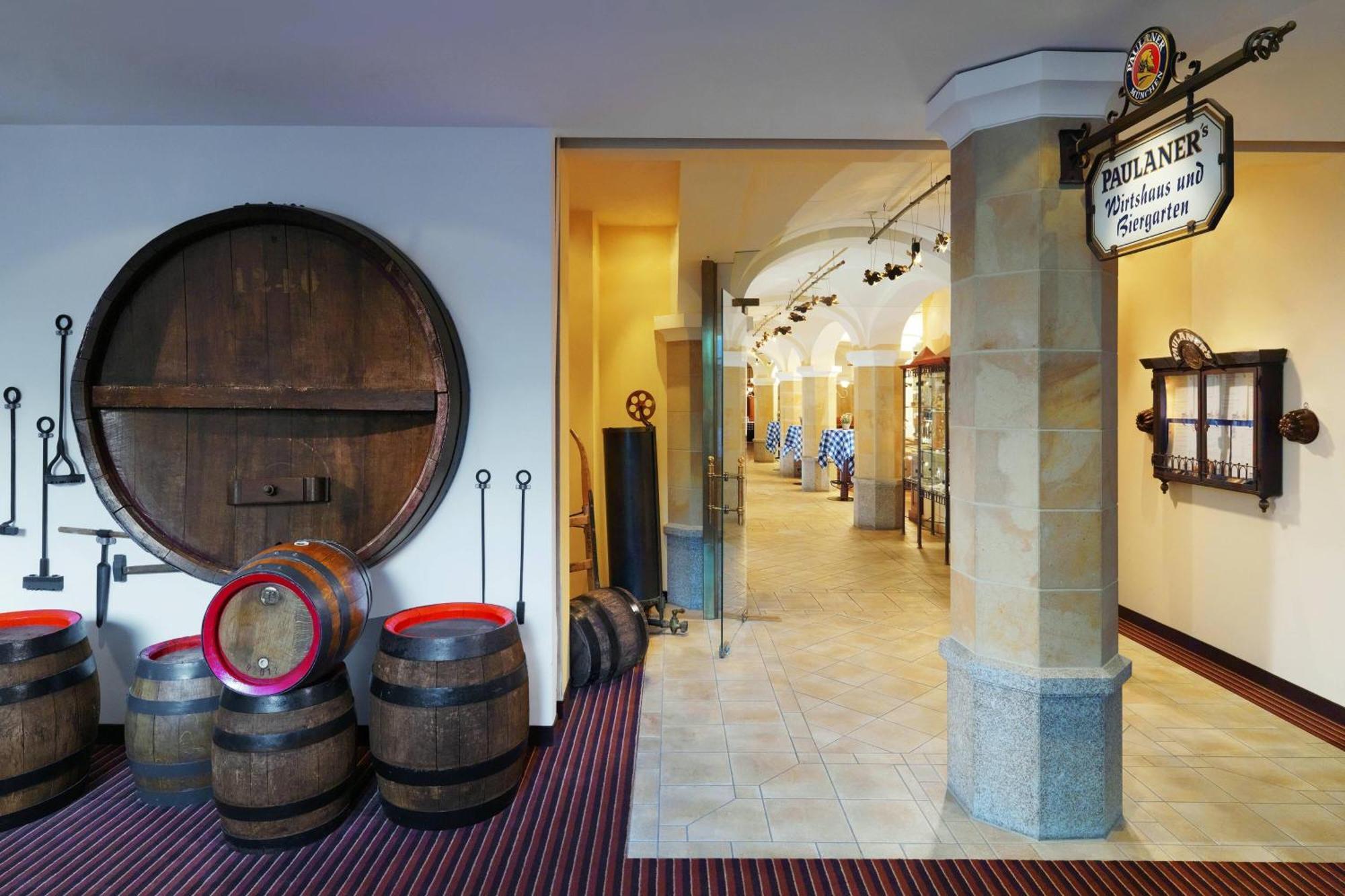 慕尼黑威斯汀大酒店 外观 照片 The wine museum