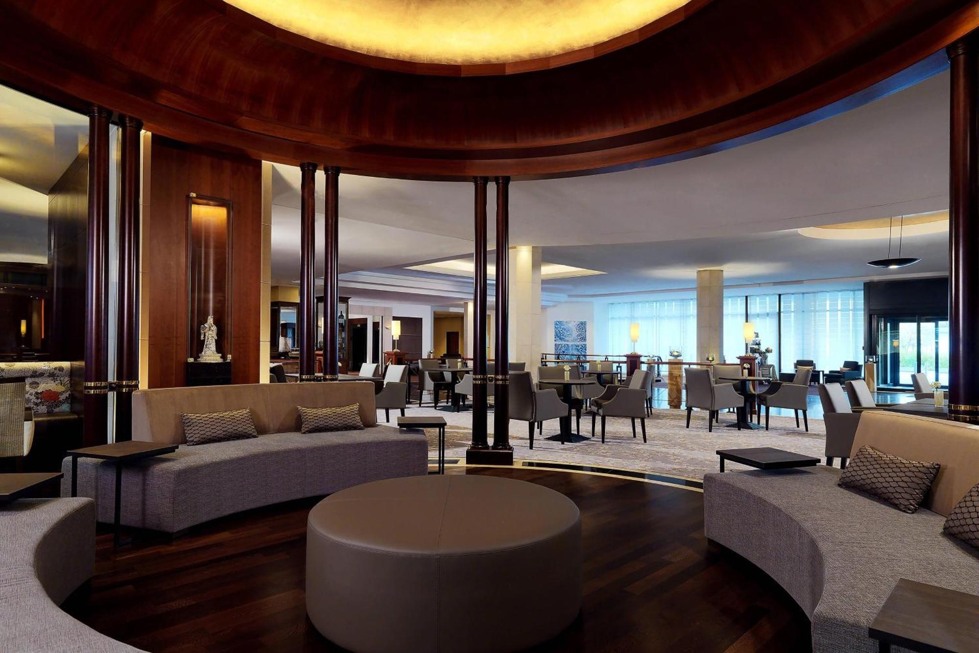 慕尼黑威斯汀大酒店 外观 照片 The lobby